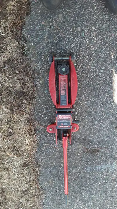 2.5 Ton Floor Jack , View more