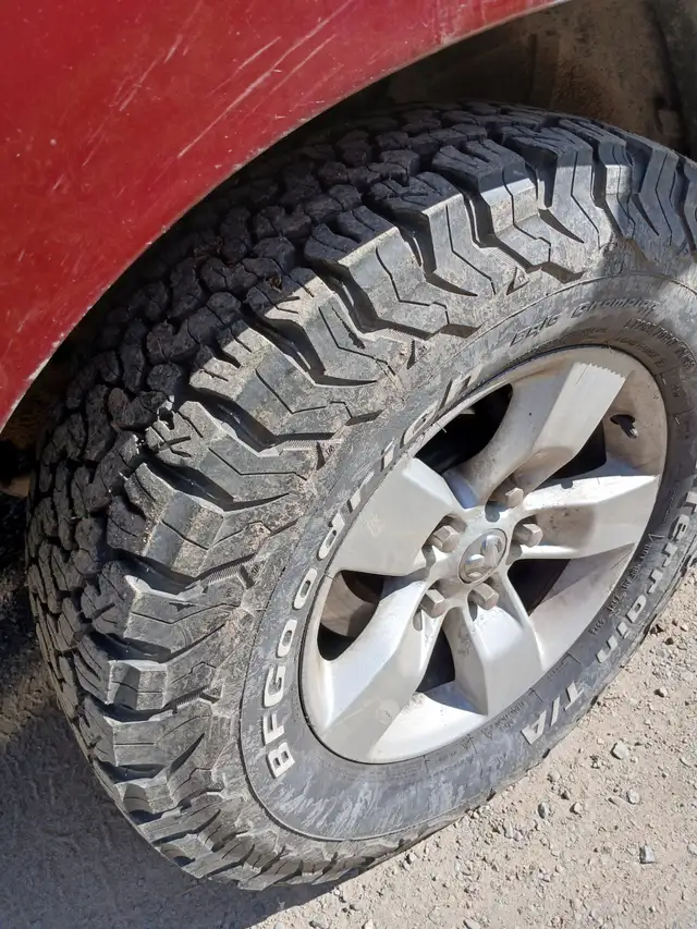 Dodge RAM with Plow585559222477148164