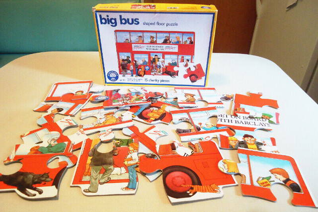BIG BUS SHAPED FLOOR PUZZLE AND ,  PAW PATROLE 25PC. FOAM PUZZLE in Toys & Games in Guelph