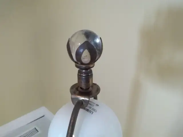 REDUCED Vintage Swing Arm Floor Lamp, Green and Brass in Indoor Lighting & Fans in Kawartha Lakes - Image 9