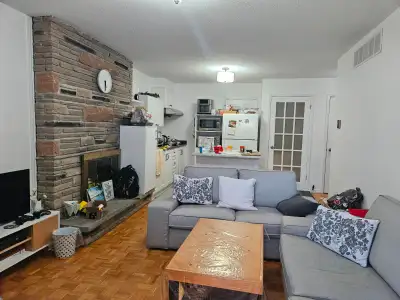 North York One Spacious Bedroom Apartment available Aug 1