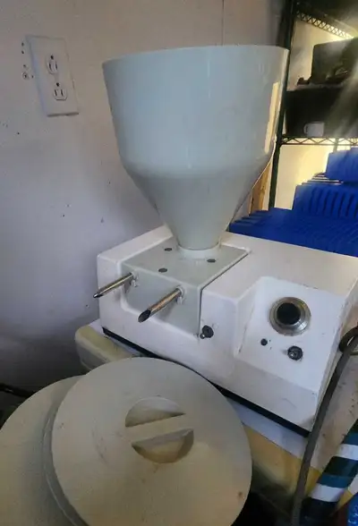 Commercial Donut/Pastry Filler – Edhard DPF – Includes 3 Hoppers, View more