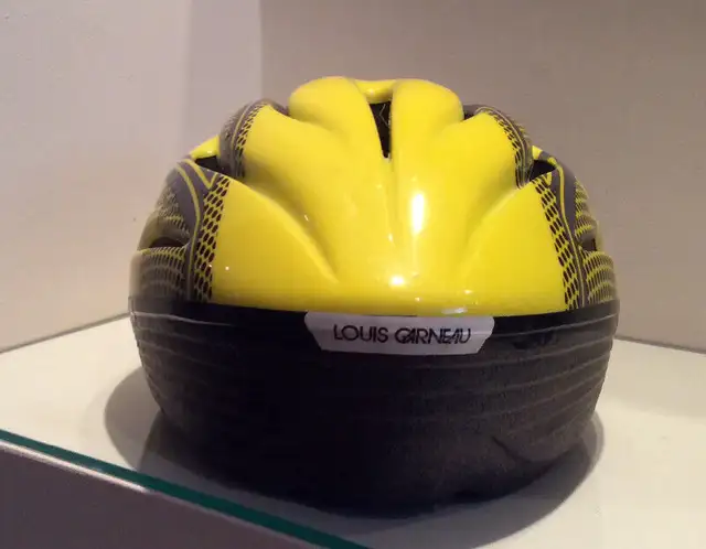 CASQUEde Vélo LOUIS GARNEAU in Hobbies & Crafts in Québec City - Image 2
