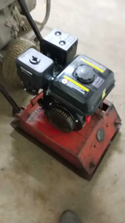 Older plate tamper,in good condition,new engine, call Jim between 8.30 to 1pm,at 905 564 3196.good v...