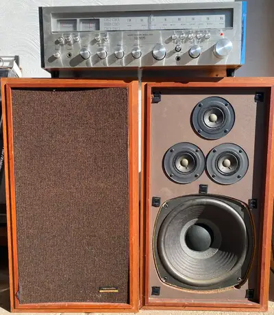 Vintage Stereo System Receiver & Speakers, View more