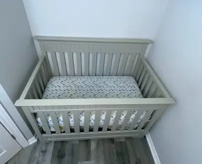 Gently Used Fisher-Price Baby Crib – Ready for New Home!, View more