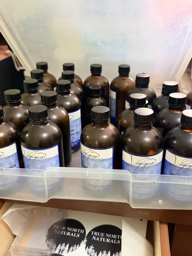 Supplies for wax melts/candle making in Hobbies & Crafts in Strathcona County - Image 6