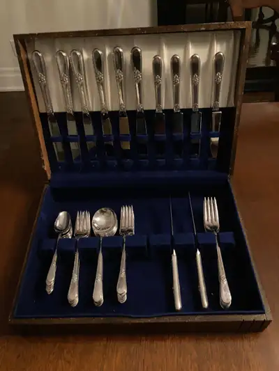 Vintage, 1847 Rogers Bros, Adoration Flatware Set, View more