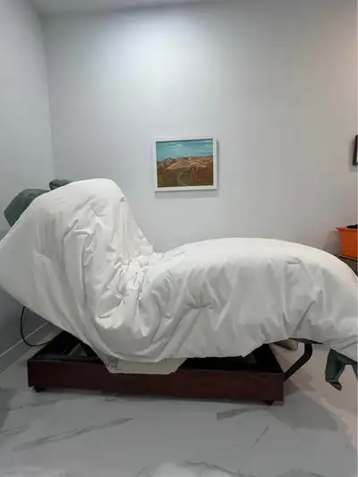 Ultramatic Super Single Bed With Control Paid $1,000.Asking 500., View more