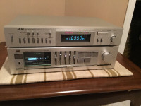 AKAI AT-V04 TUNER AND JVC A-X40 ITEGRATED AMPLIFIER