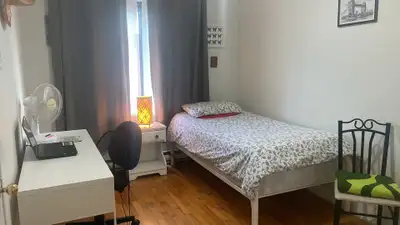 Cozy Room IN FRONT OF METRO 10min DOWNTOWN