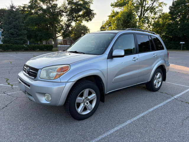 2004 Toyota RAV4 – 4WD – Reliable SUV (AS IS) in Cars & Trucks in St. Catharines