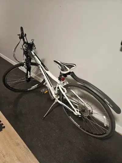 Neko Trek Woman 21 speed bike, View more