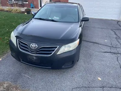 2010 Camry LE - as is Runs, has been great car Needs windshield, some tlc $3000 OBO