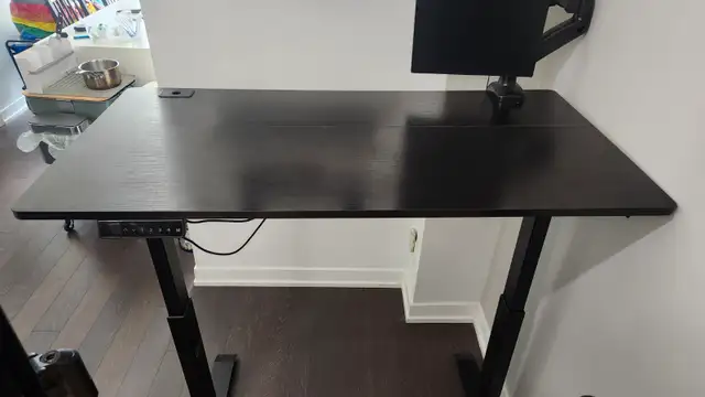 Complete Home Office Setup: Standing Desk, Monitor Arm & Monitor in Desks in City of Toronto - Image 6