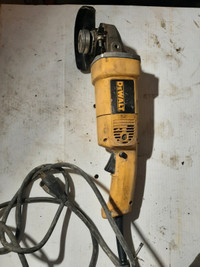 Grinder dewalt 