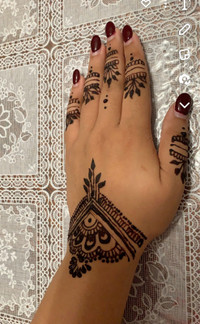 Henna Artist 