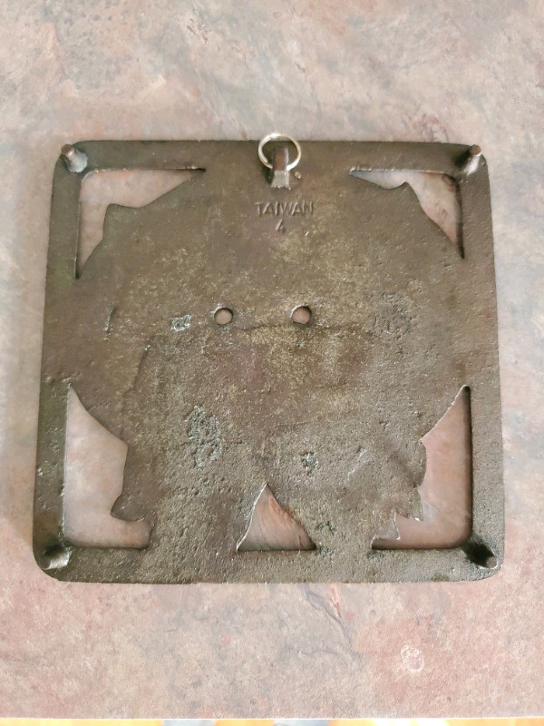 Brass wall plaque,  wall decoration,  pig plaque  in Home Décor & Accents in Red Deer - Image 2