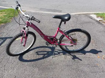 NOUVEAU PRIX: vélo 24 pouces 21 vitesses calypso, View more