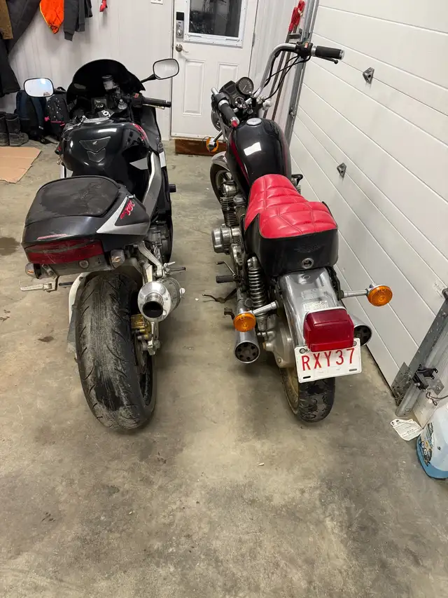 2000 CBR900RR / 1981 GS1000L in Sport Bikes in Grande Prairie - Image 4