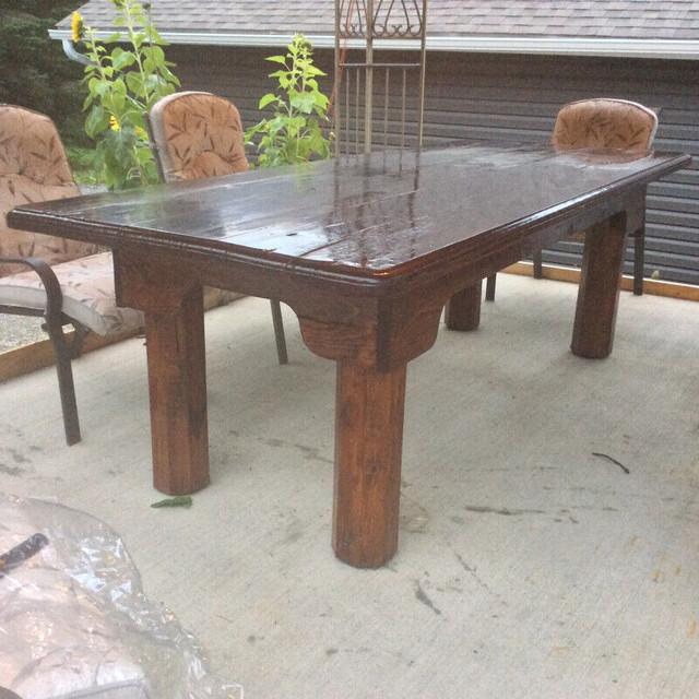 GRANDE TABLE neuve  style Antique dans Autres tables  à Edmundston - Image 2