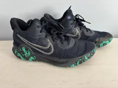 Nike Men’s KD 5 Basketball Indoor Shoes 7.5 Used, View more