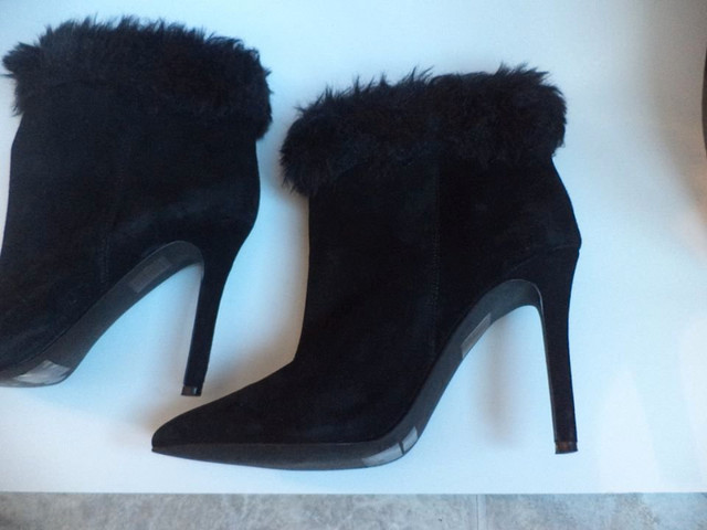 Jessica Simpsons Womens winter boots size 8 in Women's - Shoes in Kawartha Lakes - Image 2