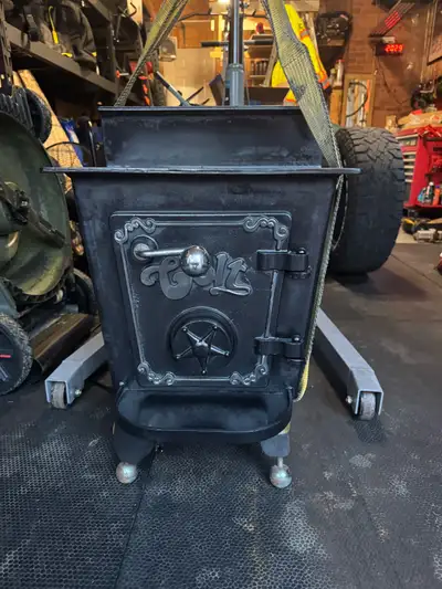 Colt Wood stove / Poêle à bois, View more