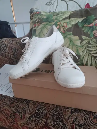 Remonte R-1432-80 Running Shoes, View more