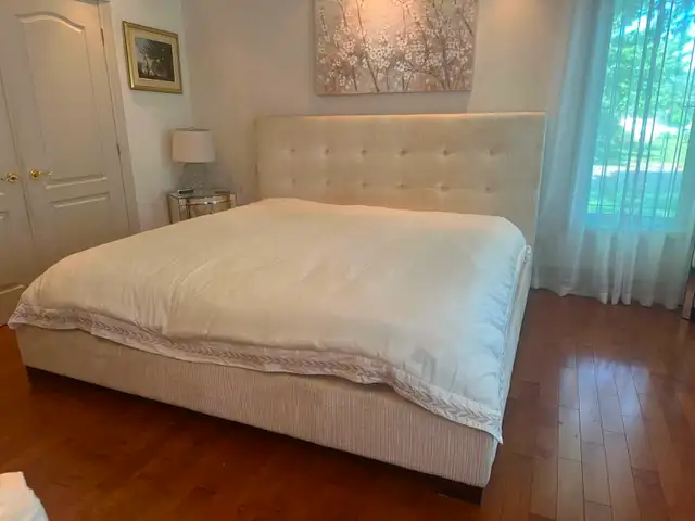 Lit king ajustable électrique in Beds & Mattresses in Drummondville - Image 4