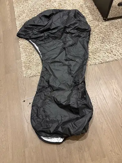 Winter cover for outboard engine. Used on a 90 merc for half a season, like new, boat sold. $40 OBO