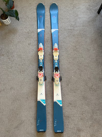 Dynastar 164cm skis with look bindings