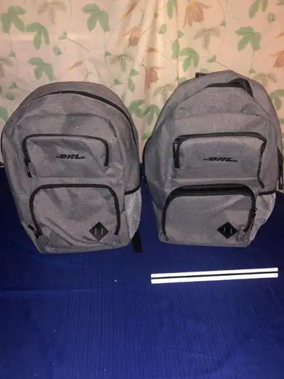 2 sacs à dos d'école + fournitures, View more