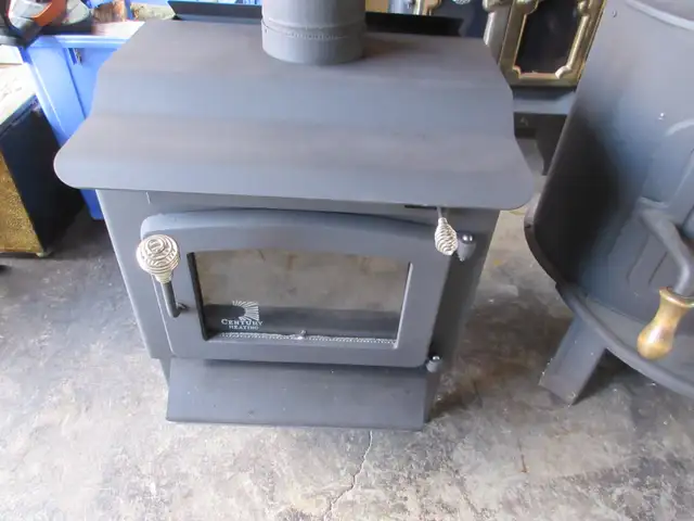 Good Used Wood Stoves / Woodstoves. H. in Fireplace & Firewood in Hamilton - Image 4