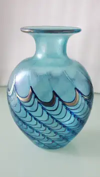 Robert Held signed blue iridescent Art Glass vase