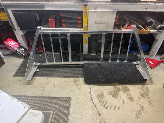 headache rack in Other Parts & Accessories in Grande Prairie - Image 2