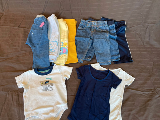 Over 35 items: Sleep sack, Baby boy onesies pants jumpers, bib in Multi-item in Mississauga / Peel Region - Image 4