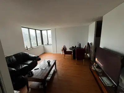 Lease transfer - 3 ½ near place des arts