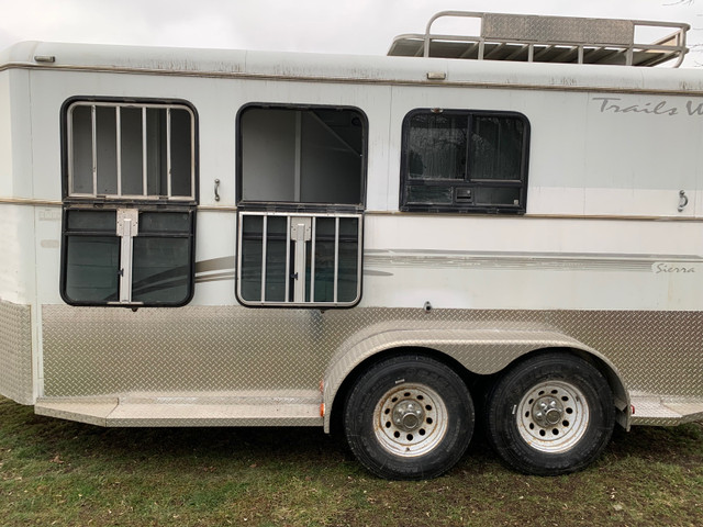 3 Horse Slant Bumper Pull Trailer. MUST SEE! in Other in Stratford - Image 3