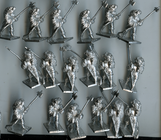 R2 Landsknecht Halberdier - Advancing Minifigs Renaissance AD&D