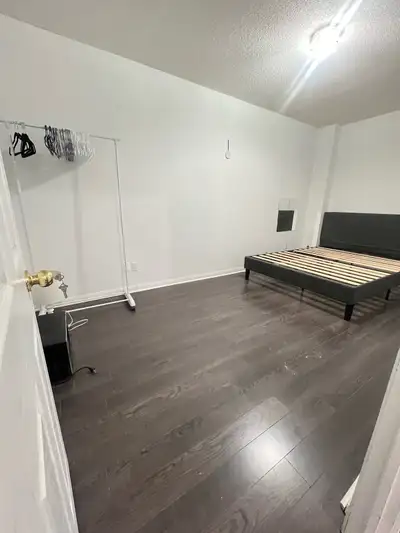 Spacious Big Private Basement in a Townhoise in Warden & Highway7 in Markham with Private Kitchen &...