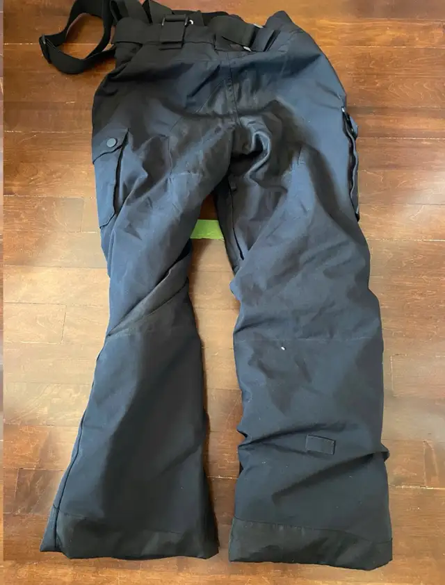 Snowpants in Ski in Thunder Bay - Image 3