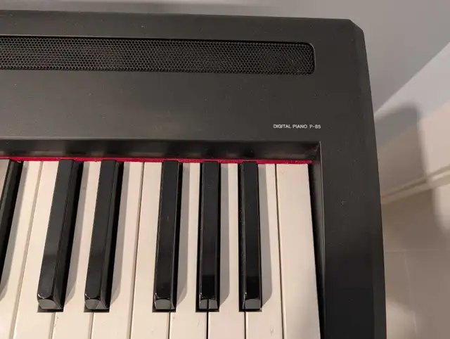Yamaha Piano422058428330168321
