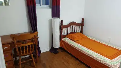 Private Basement Room for Rent – Warden & Lawrence, Scarborough Location: Major intersection of Ward...
