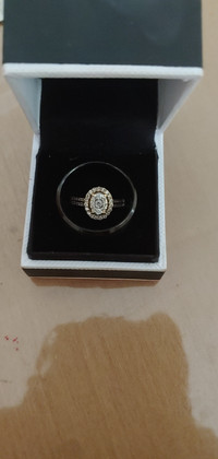 ENGAGEMENT DIAMOND RING FOR SALE $850