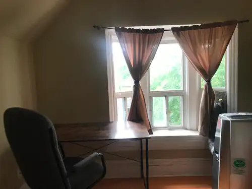 One large bright room near Dufferin Mall: - Bright and quiet large room (11'x11'), one occupancy/per...