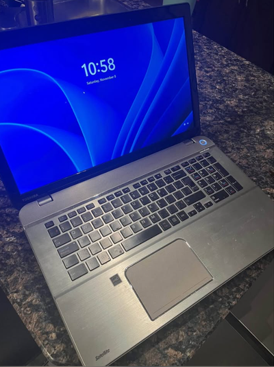 ❤️❤️17inch 16GB i7 Toshiba P70A Windows 11 Office 2021 laptop, View more
