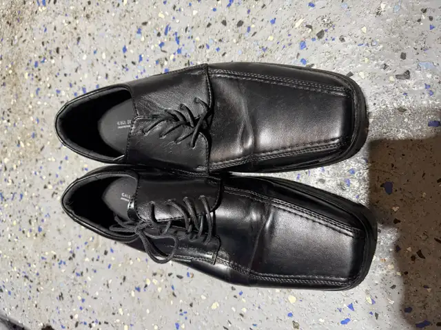 Men’s Size 9 Dress Shoes  in Men's Shoes in Mississauga / Peel Region - Image 3