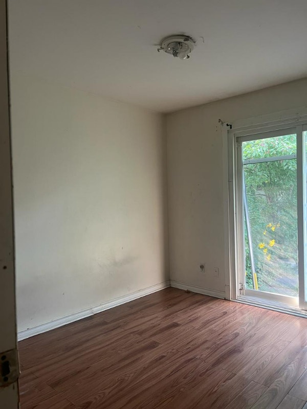 Private Room Near Seneca College. Room Rentals & Roommates City of