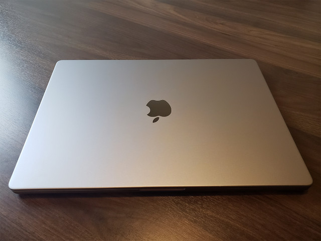 16-inch MacBook Pro with Apple M1 Pro Chip in Laptops in Hamilton - Image 4